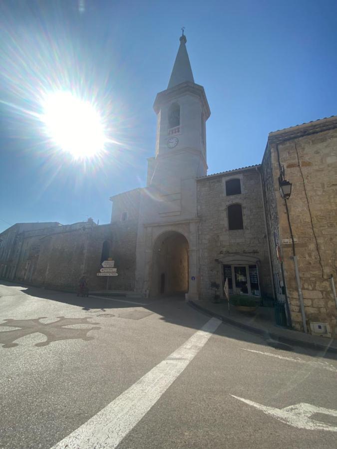 Le Studio En Provence Saint Didier  Εξωτερικό φωτογραφία